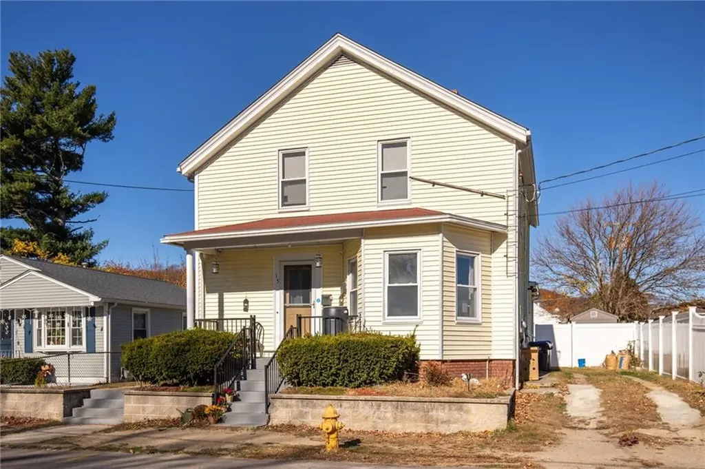 15 Lucas Street Pawtucket RI 02860