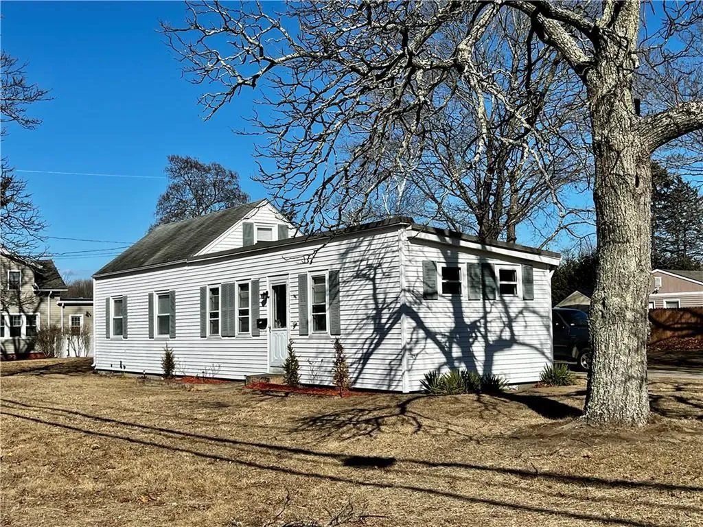 1508 West Shore Road Warwick RI 02886