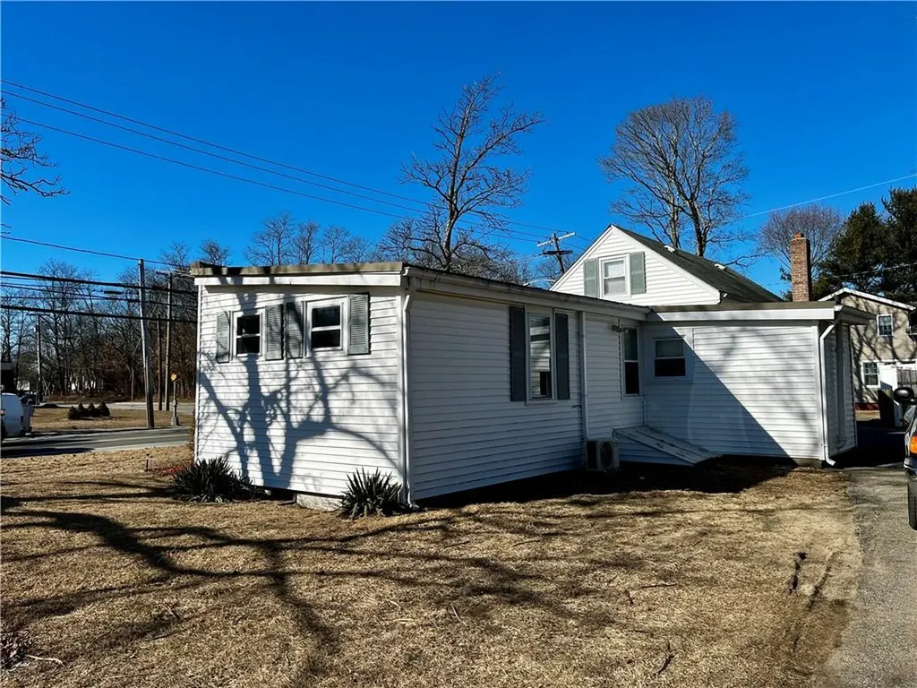 1508 West Shore Road Warwick RI 02886