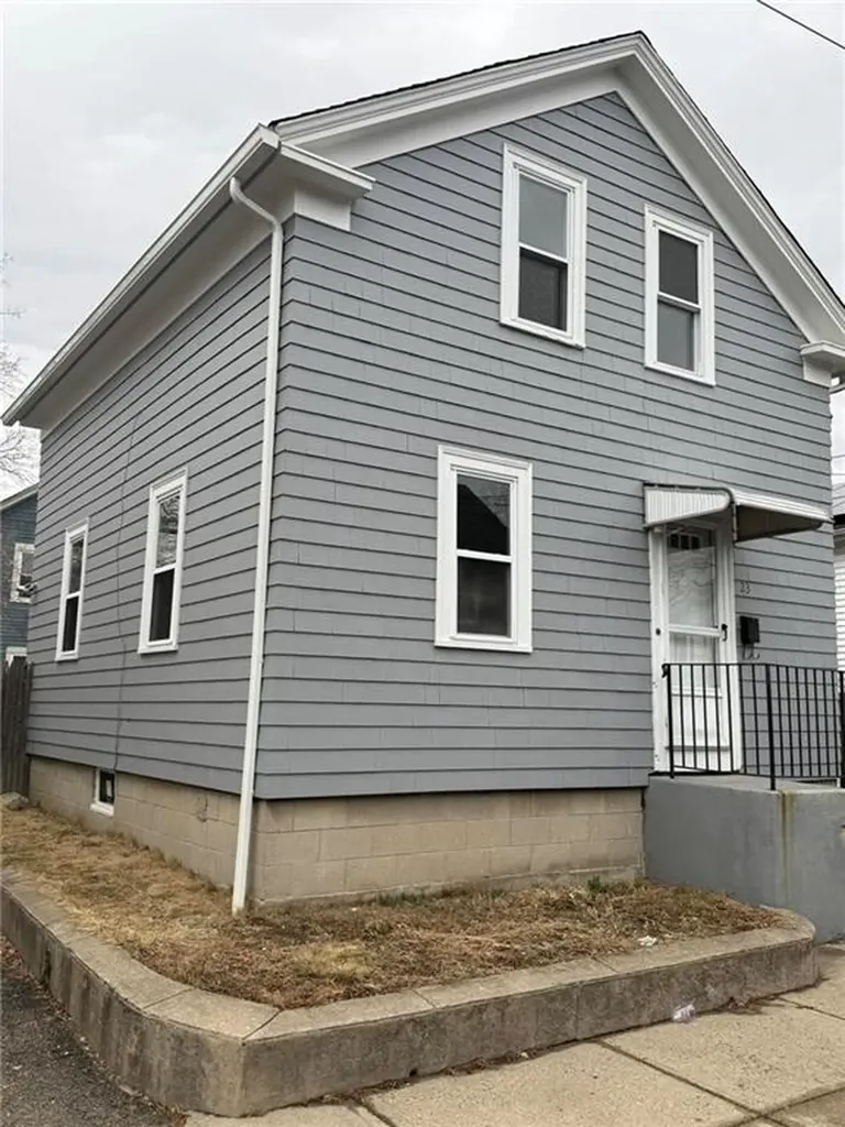 23 Yale Avenue Providence RI 02908