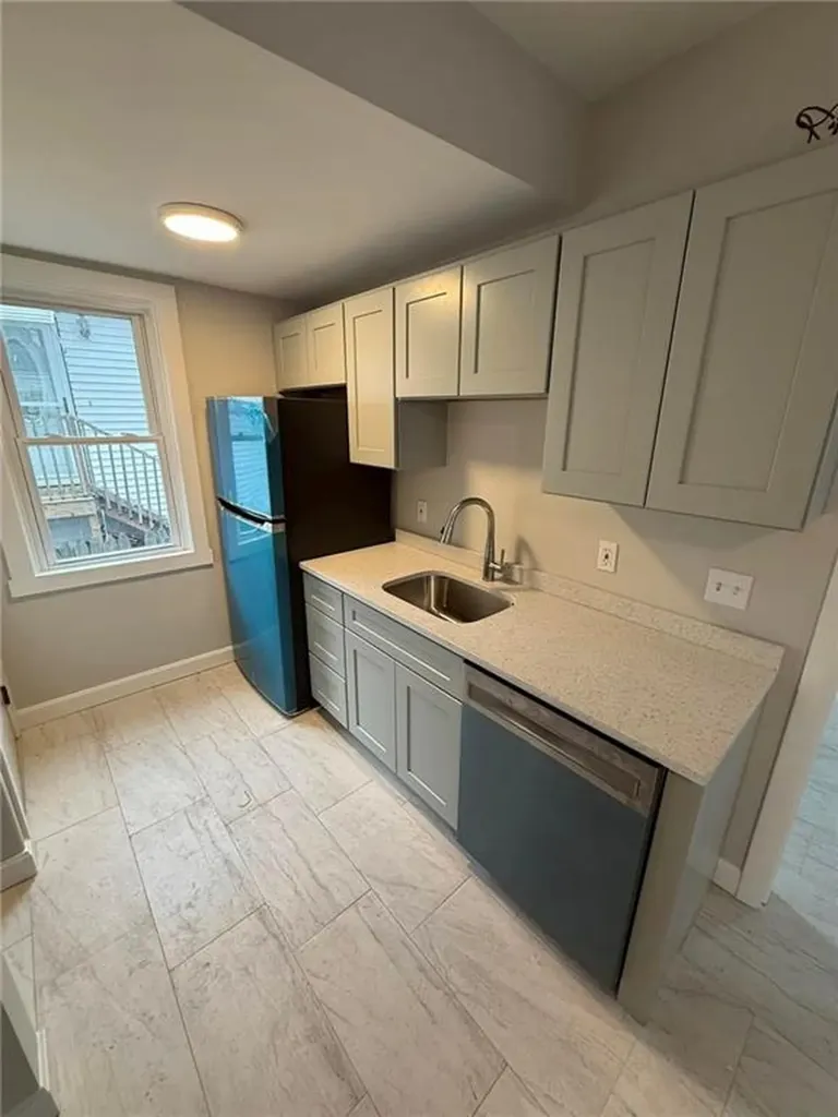23 Yale Avenue Providence RI 02908