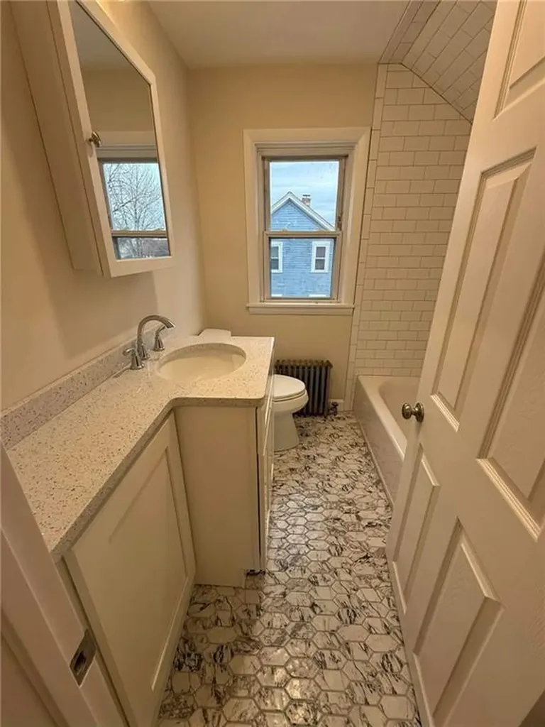23 Yale Avenue Providence RI 02908