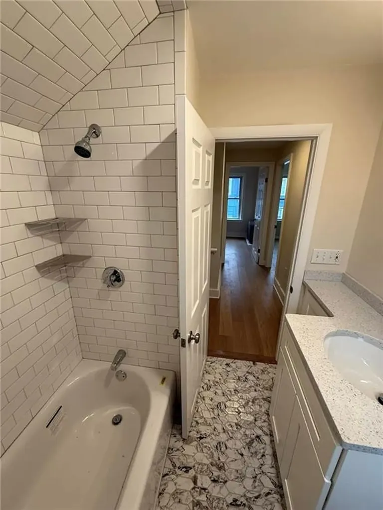 23 Yale Avenue Providence RI 02908