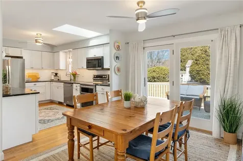 32 Evergreen Drive Portsmouth RI 02871