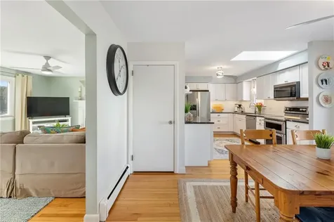 32 Evergreen Drive Portsmouth RI 02871