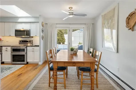 32 Evergreen Drive Portsmouth RI 02871