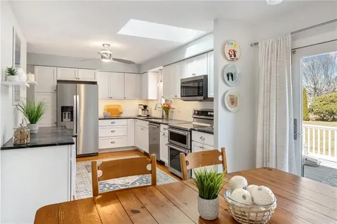 32 Evergreen Drive Portsmouth RI 02871