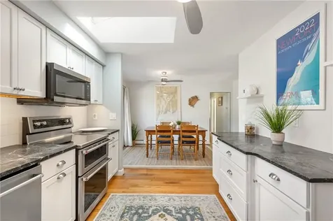 32 Evergreen Drive Portsmouth RI 02871