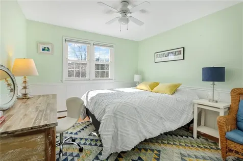 32 Evergreen Drive Portsmouth RI 02871