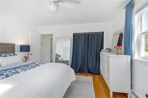 32 Evergreen Drive Portsmouth RI 02871