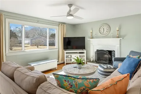 32 Evergreen Drive Portsmouth RI 02871