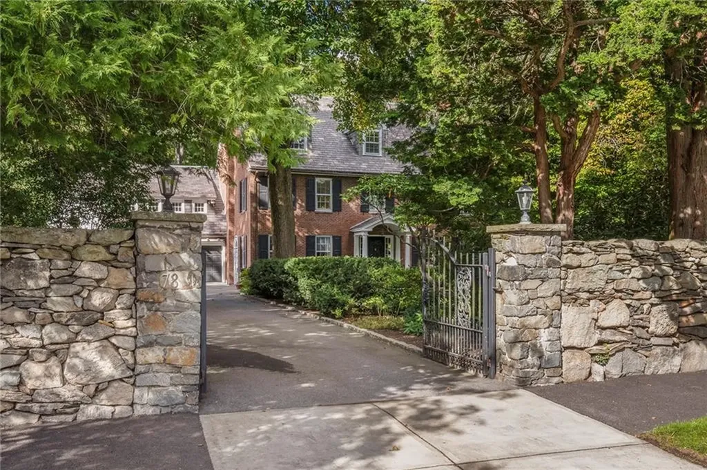 78 East Orchard Avenue Providence RI 02906