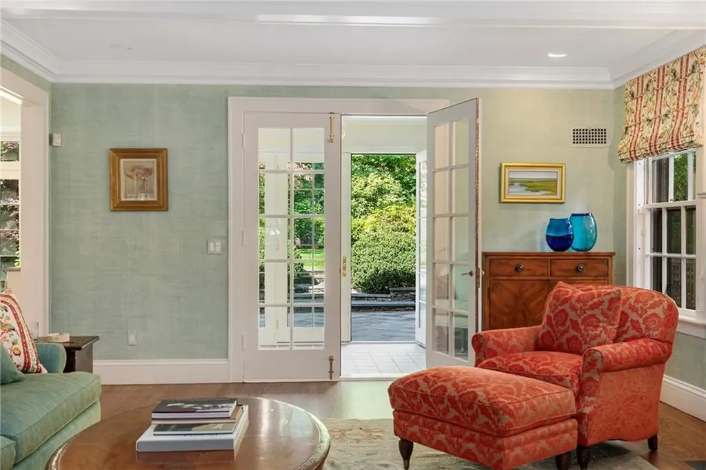78 East Orchard Avenue Providence RI 02906