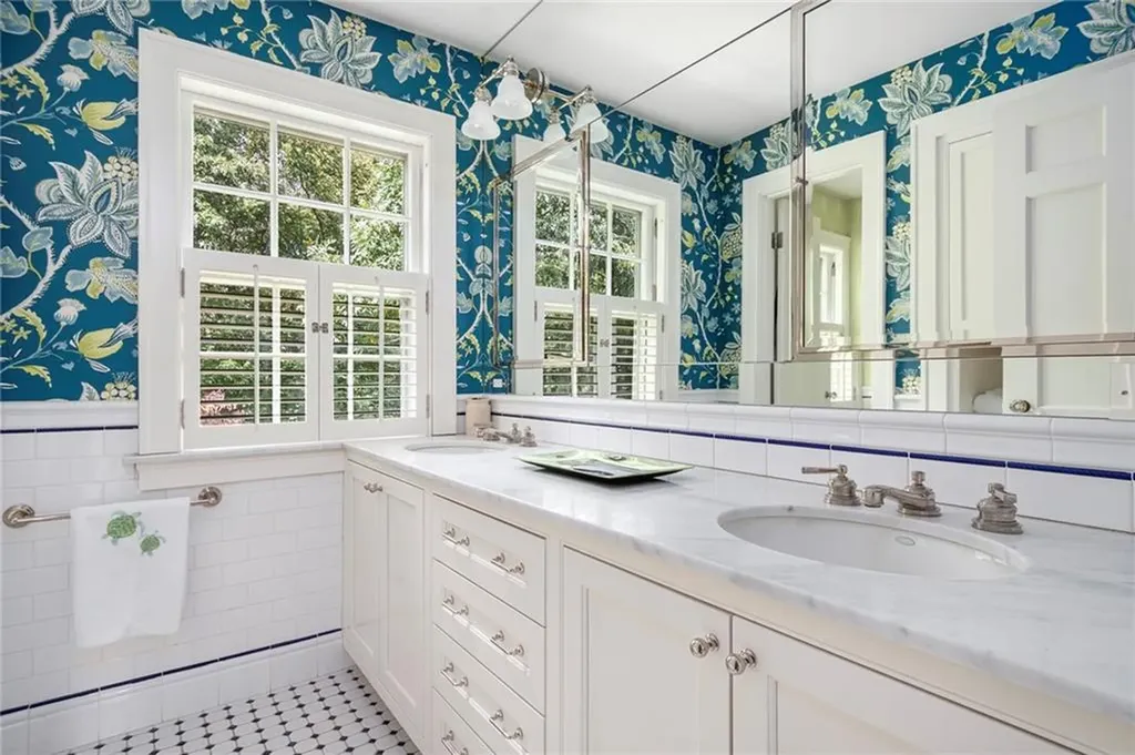 78 East Orchard Avenue Providence RI 02906