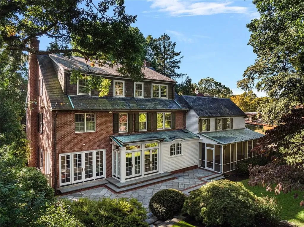 78 East Orchard Avenue Providence RI 02906
