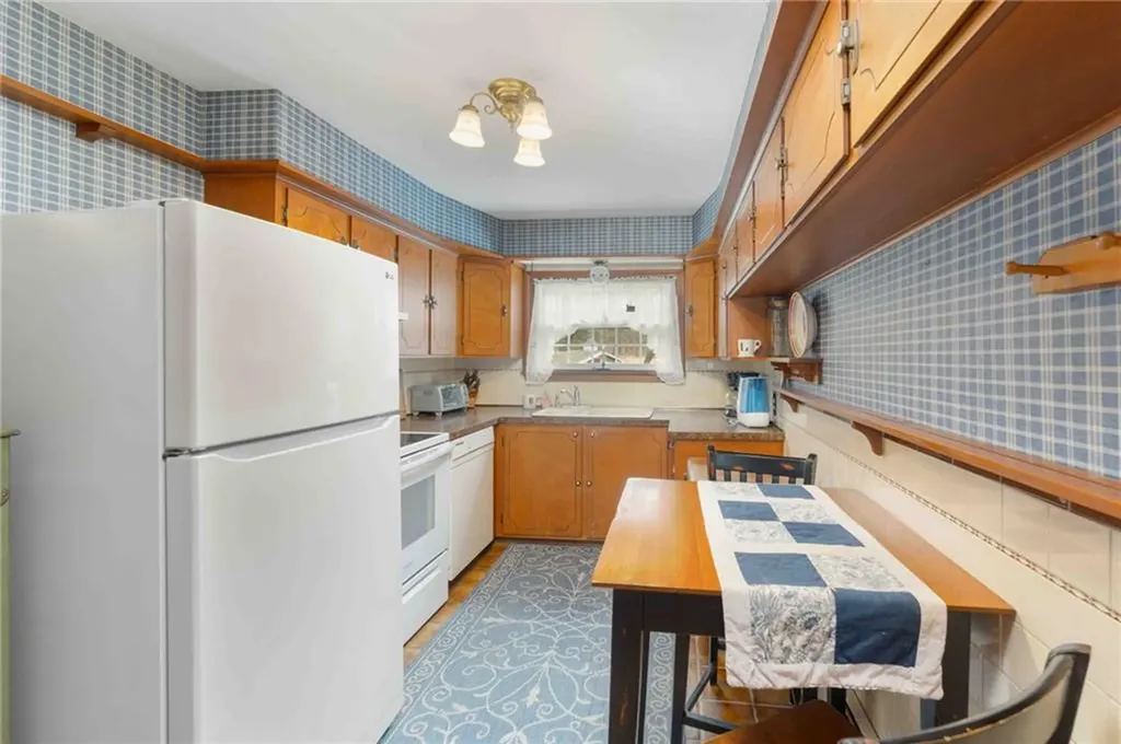 125 Cooper Avenue Woonsocket RI 02895