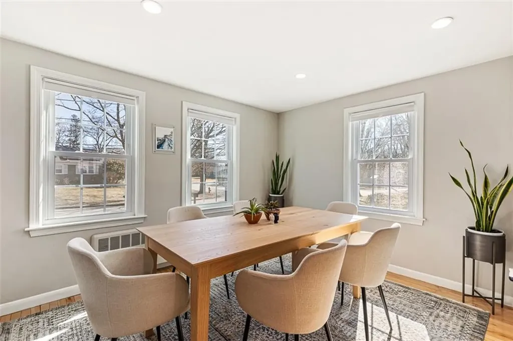 20 Highview Avenue Barrington RI 02806