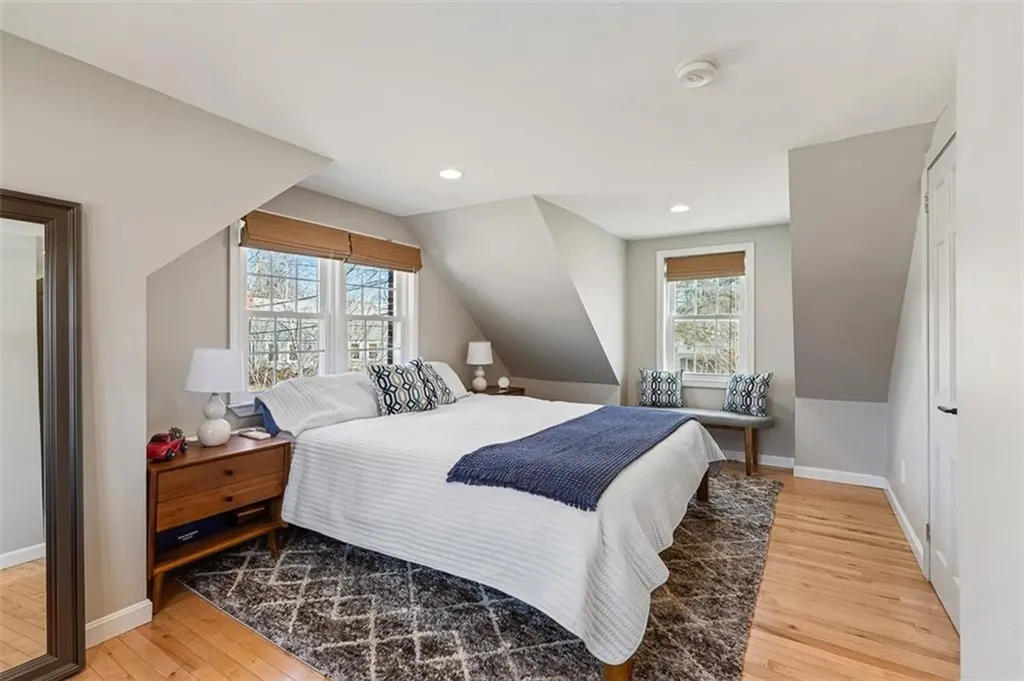 20 Highview Avenue Barrington RI 02806