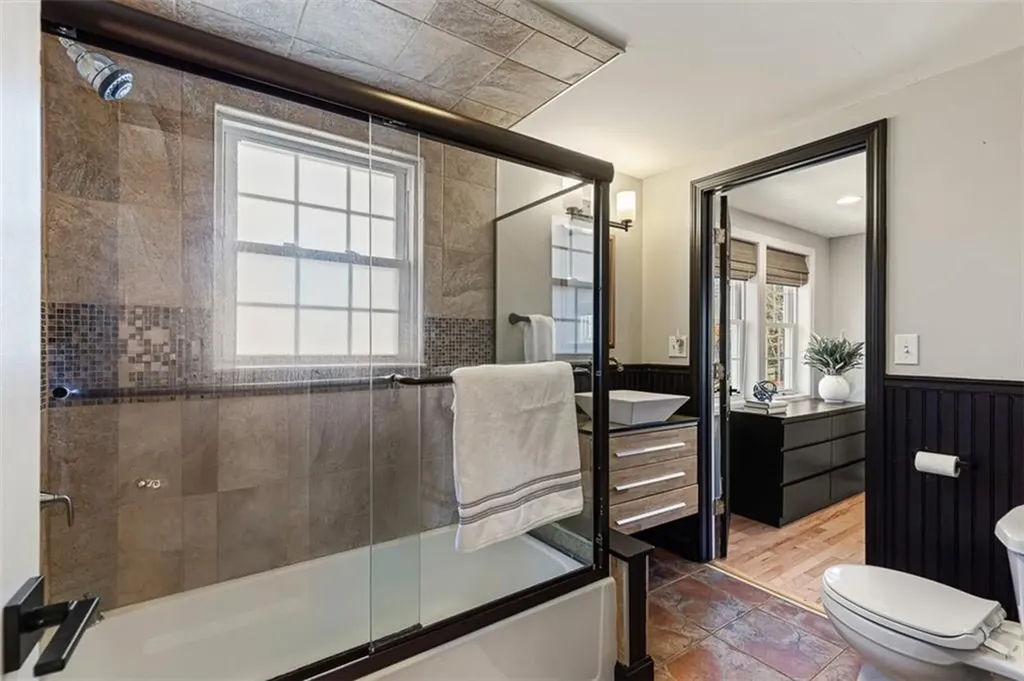 20 Highview Avenue Barrington RI 02806