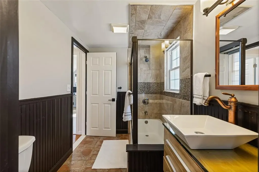 20 Highview Avenue Barrington RI 02806