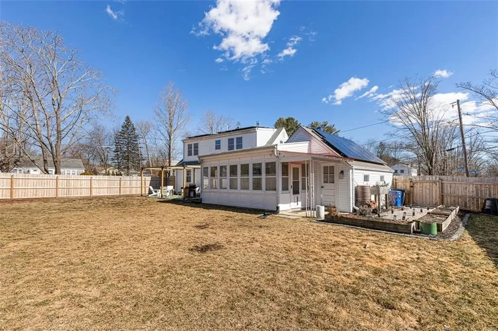 20 Highview Avenue Barrington RI 02806