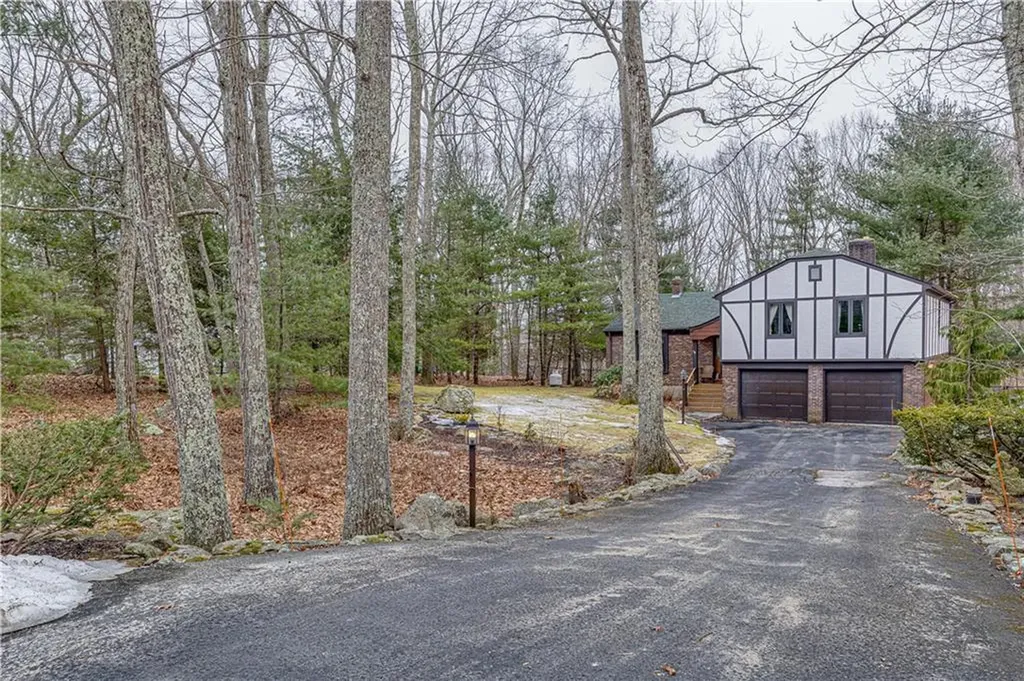 169 Franklin Road Scituate RI 02825