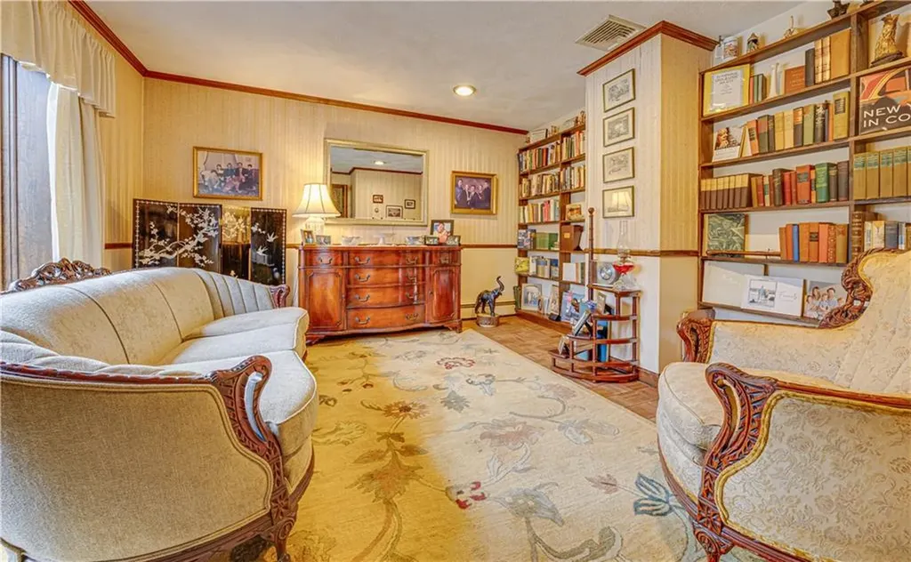 169 Franklin Road Scituate RI 02825