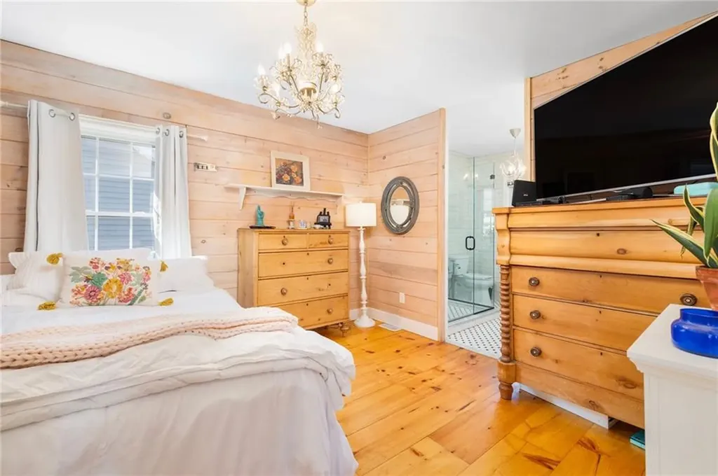 185 Namquid Drive Warwick RI 02888