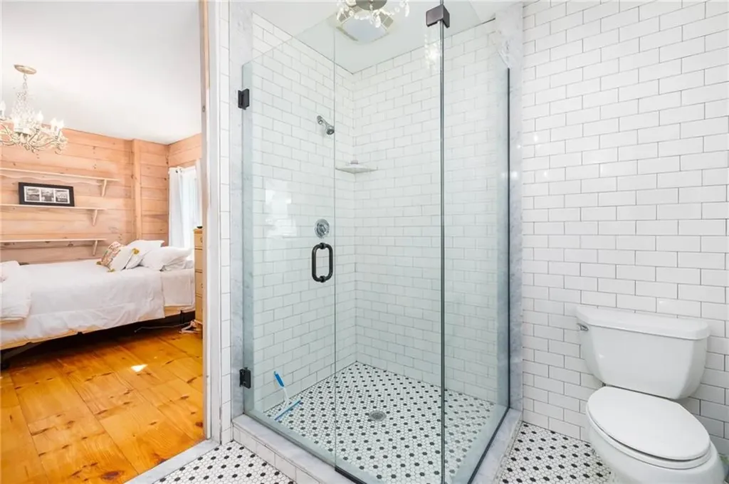 185 Namquid Drive Warwick RI 02888