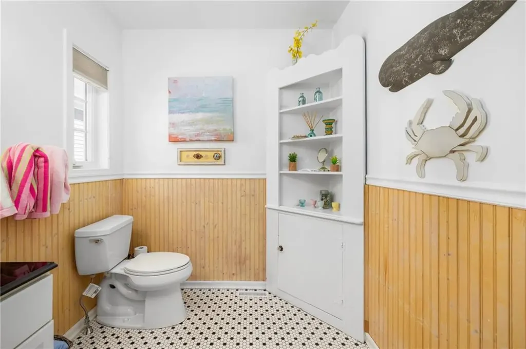 185 Namquid Drive Warwick RI 02888