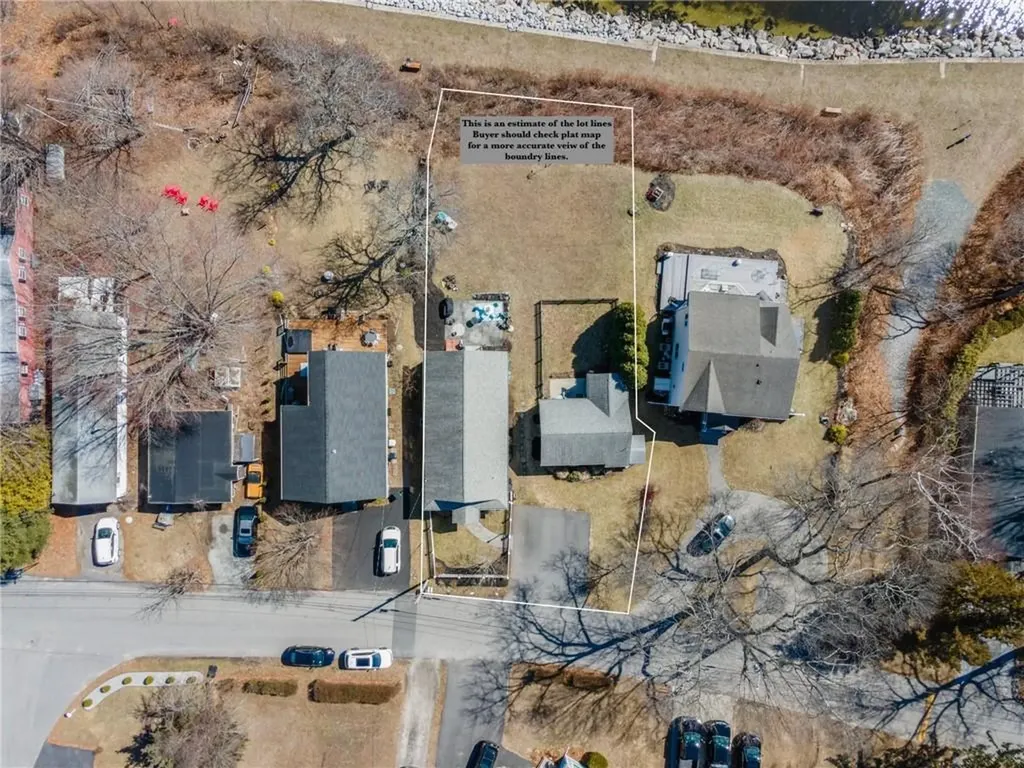 185 Namquid Drive Warwick RI 02888