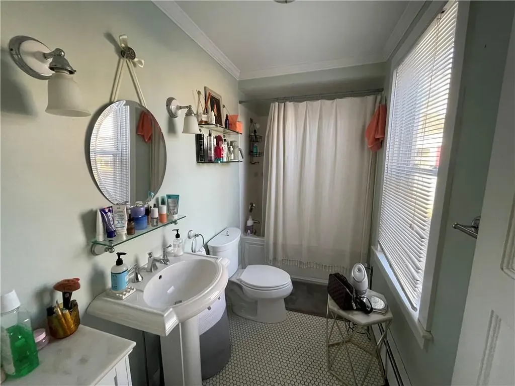67 Hall Avenue Newport RI 02840