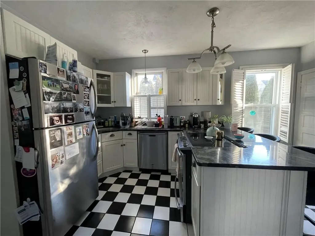 67 Hall Avenue Newport RI 02840