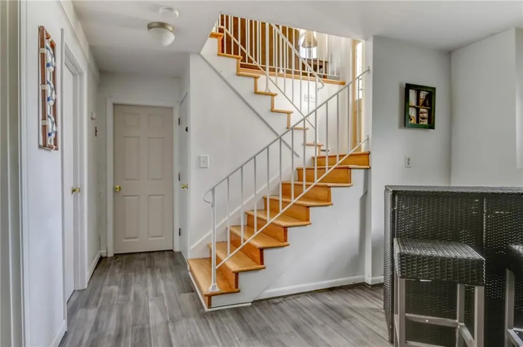 14 Hope Lane Narragansett RI 02882