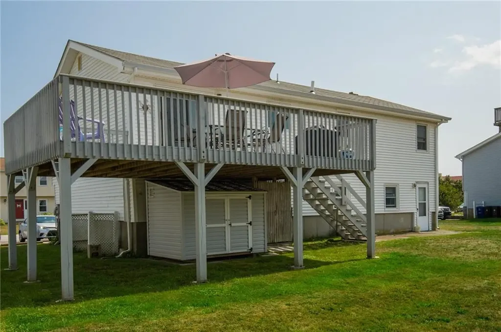 14 Hope Lane Narragansett RI 02882