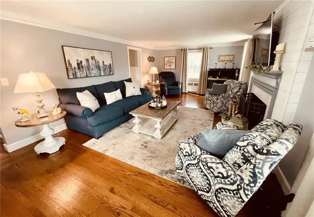 60 Felsmere Avenue Pawtucket RI 02861