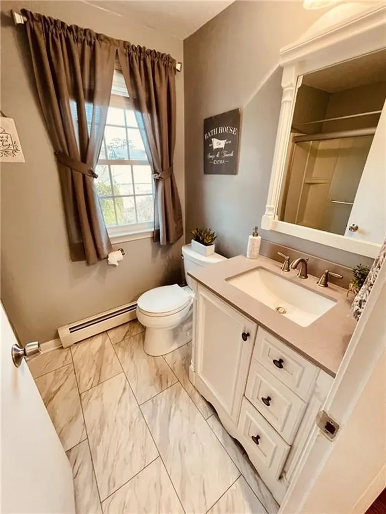 60 Felsmere Avenue Pawtucket RI 02861