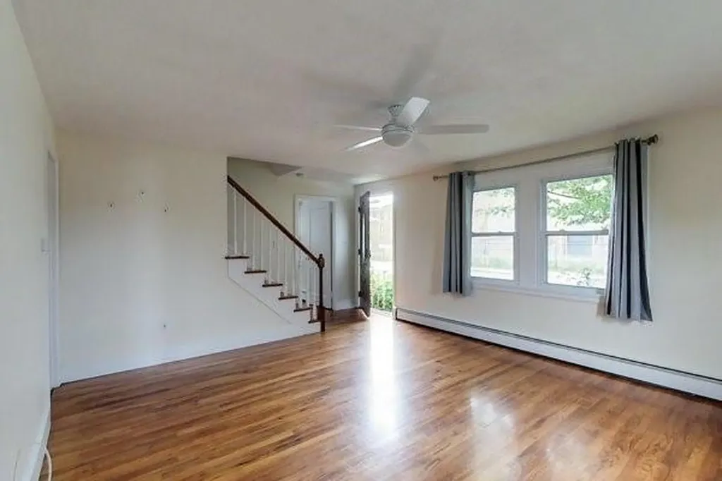 167 3rd Street Newport RI 02840