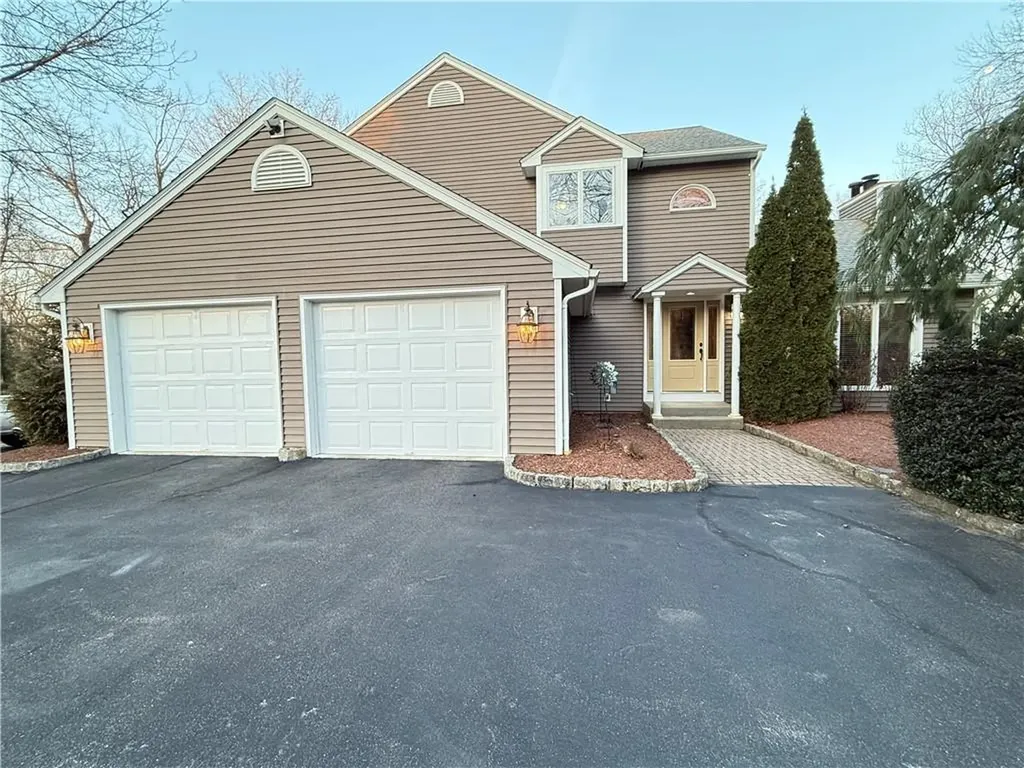 29 Rollingwood Drive Johnston RI 02919
