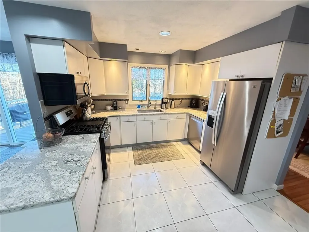 29 Rollingwood Drive Johnston RI 02919