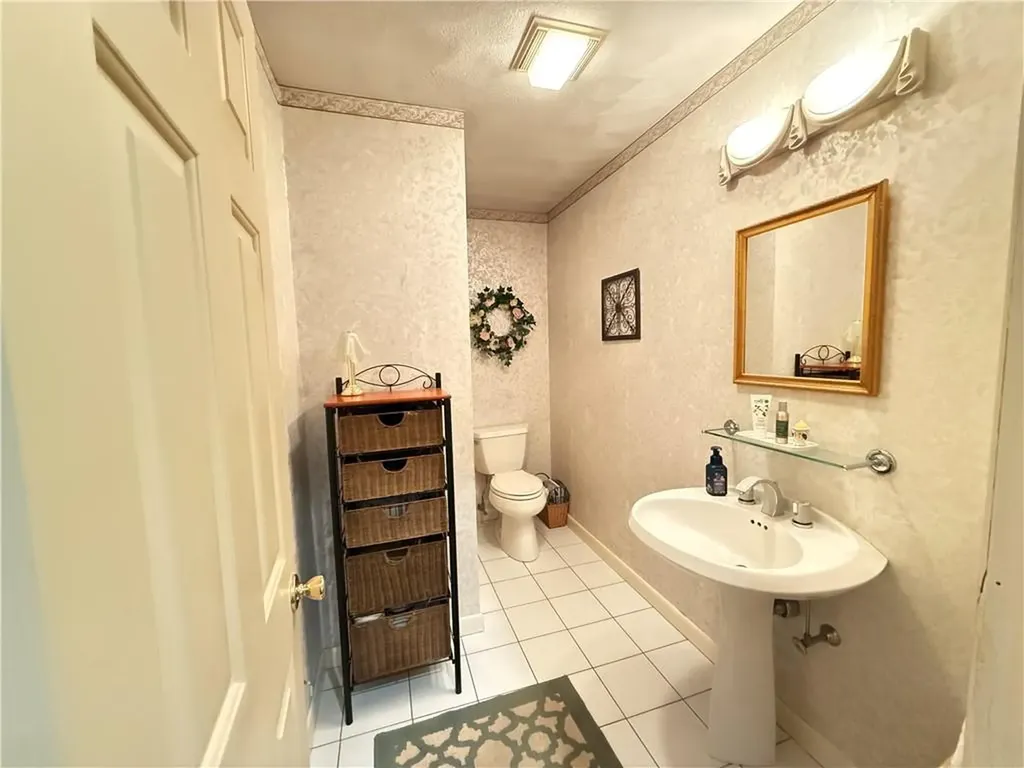 29 Rollingwood Drive Johnston RI 02919