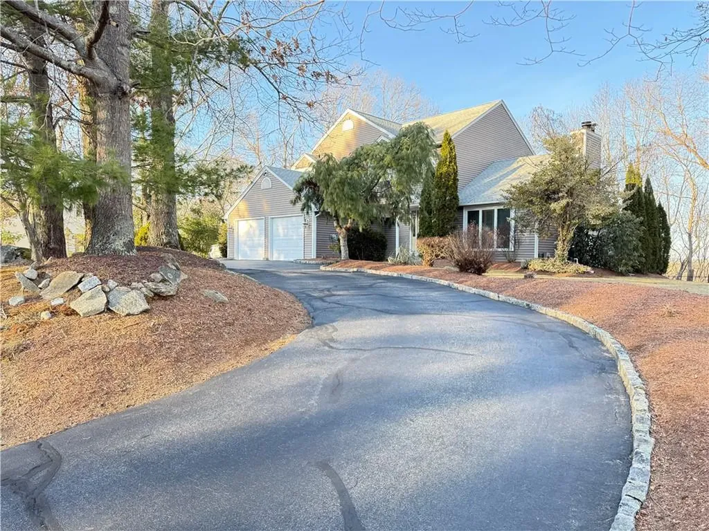 29 Rollingwood Drive Johnston RI 02919