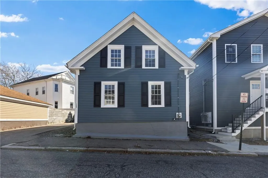 125 Grand View Street Providence RI 02906