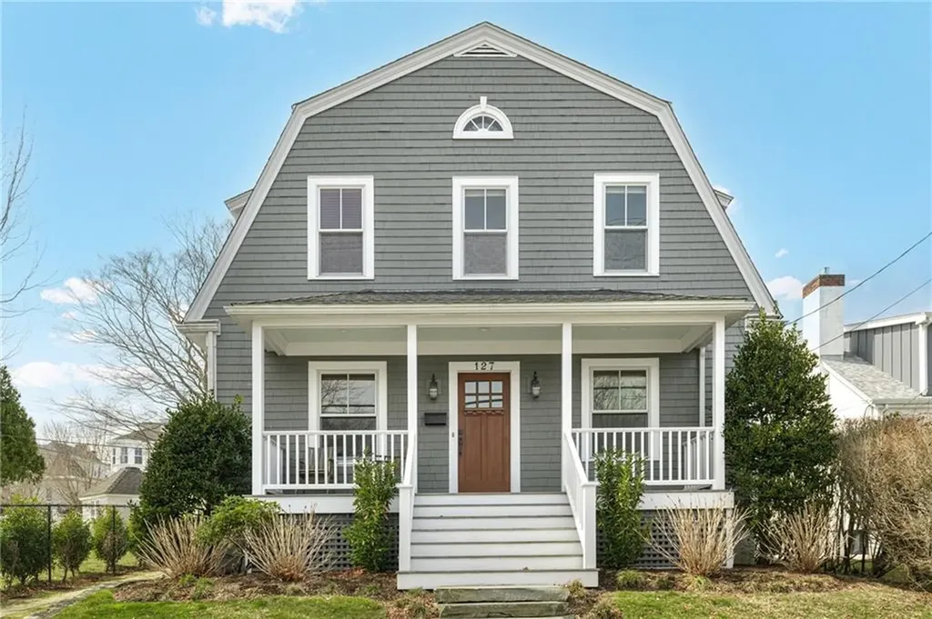 127 Eustis Avenue Newport RI 02840