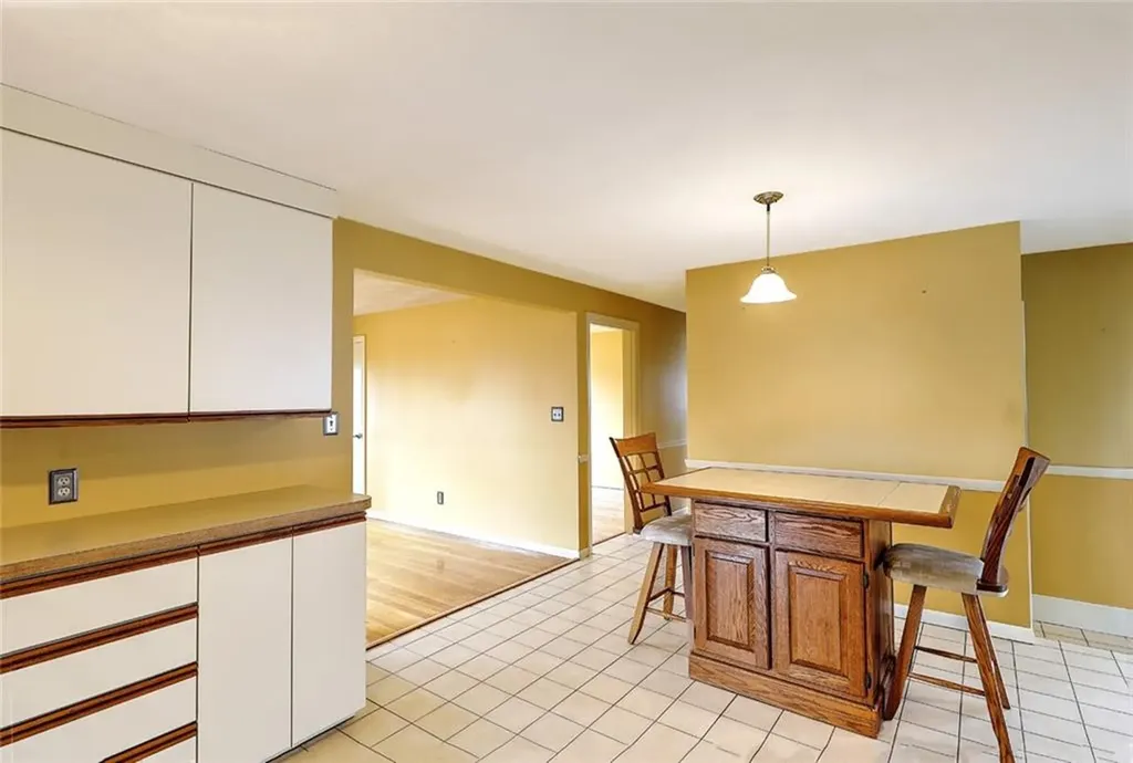 205 Smith Street Warwick RI 02886