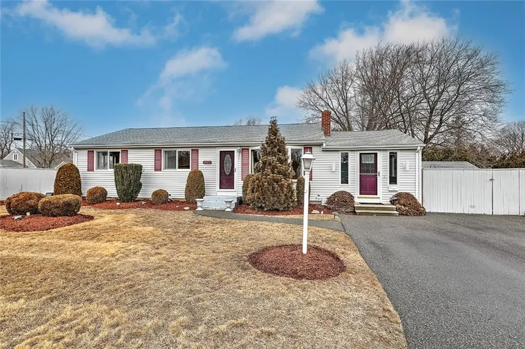 205 Smith Street Warwick RI 02886