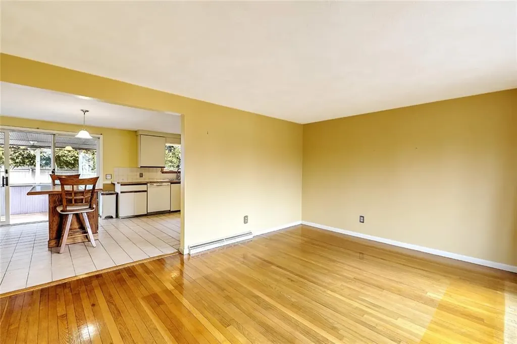 205 Smith Street Warwick RI 02886