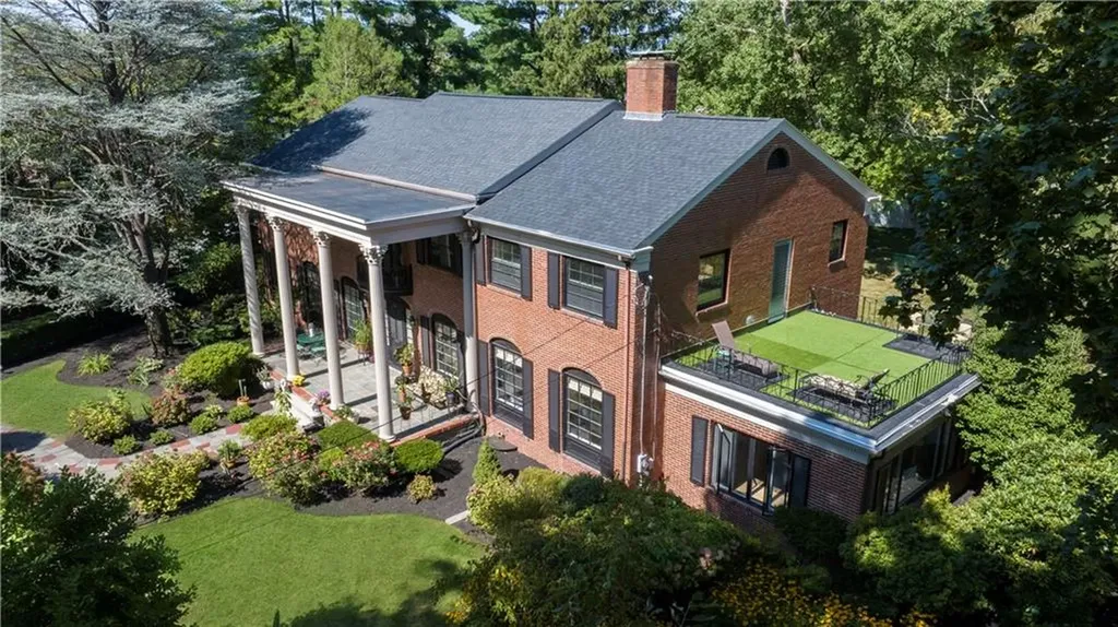112 Tupelo Hill Drive Cranston RI 02920