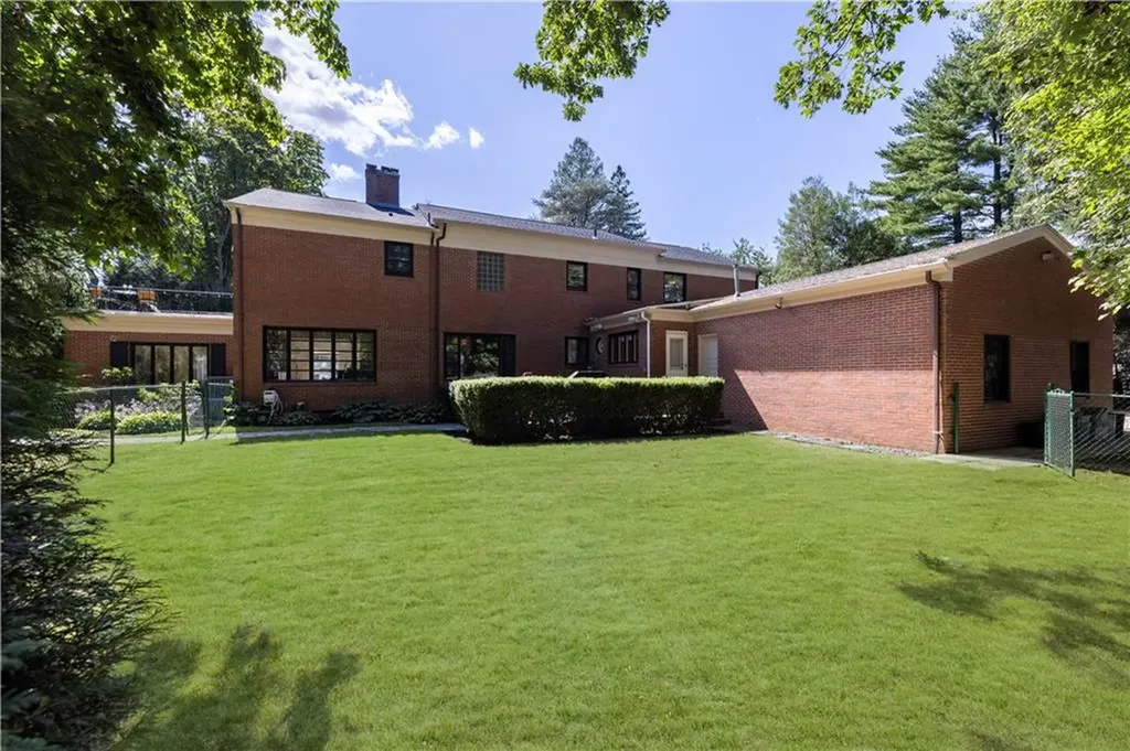 112 Tupelo Hill Drive Cranston RI 02920