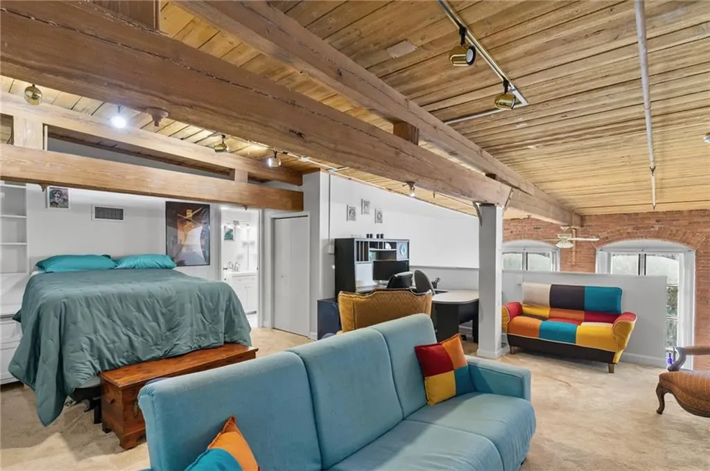 494 Woonasquatucket Avenue North Providence RI 02911